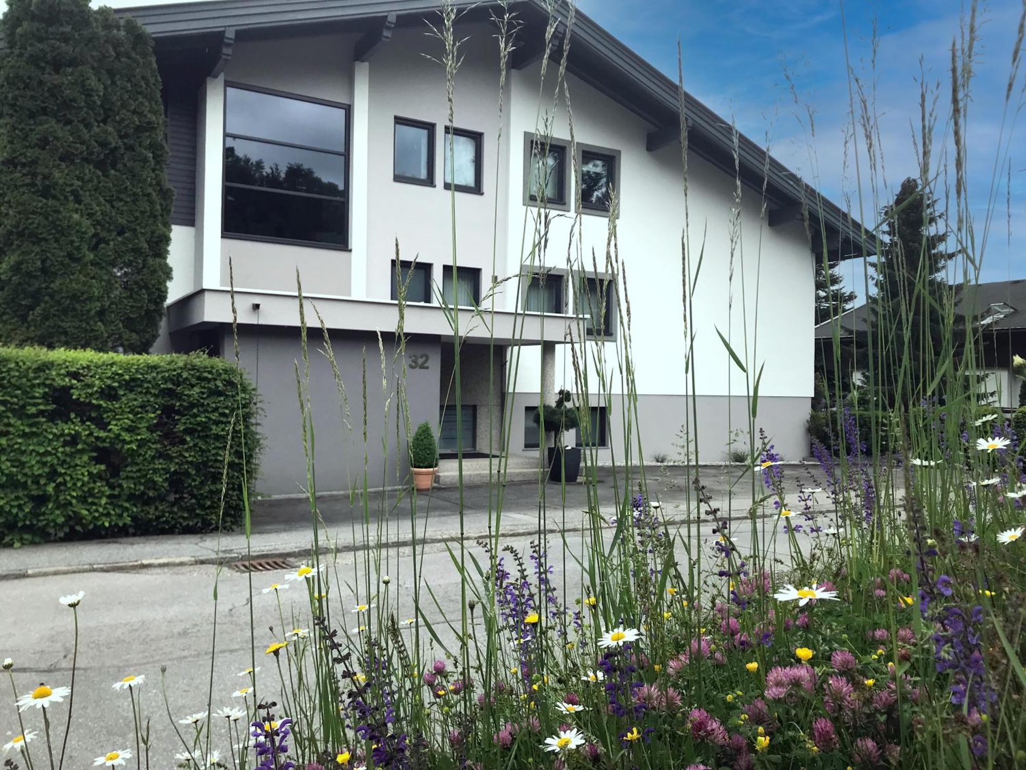 Appartements Gaestehaus Gallob Velden am Woerthersee Luaran gambar